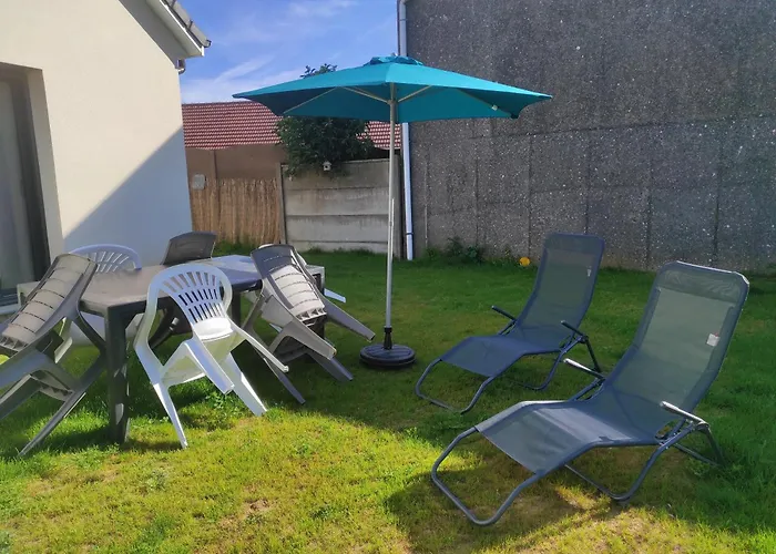 La Forge A 10 Min D\'Etretat